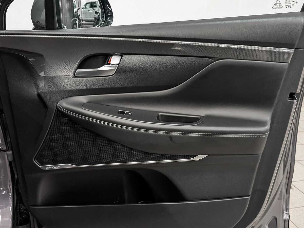 Купить Hyundai Santa Fe с пробегом. Фото: #24