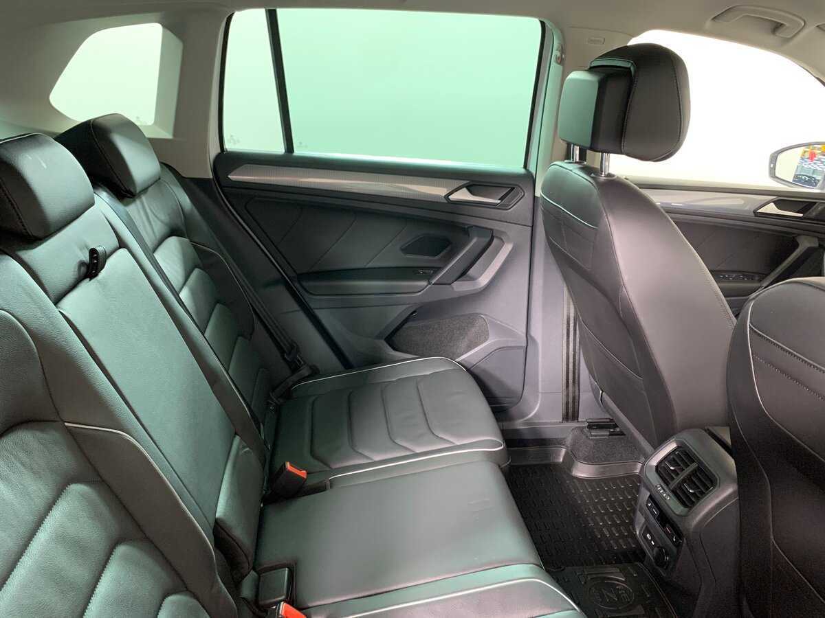 Купить Volkswagen Tiguan с пробегом. Фото: #17