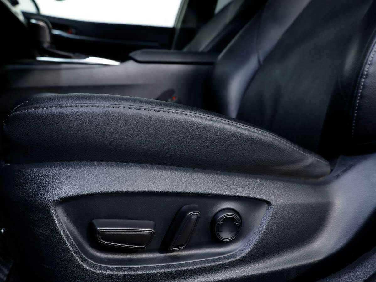 Купить Toyota Camry с пробегом. Фото: #15