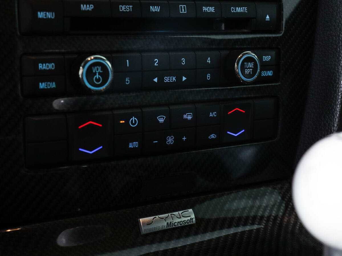 Купить Ford Mustang с пробегом. Фото: #15