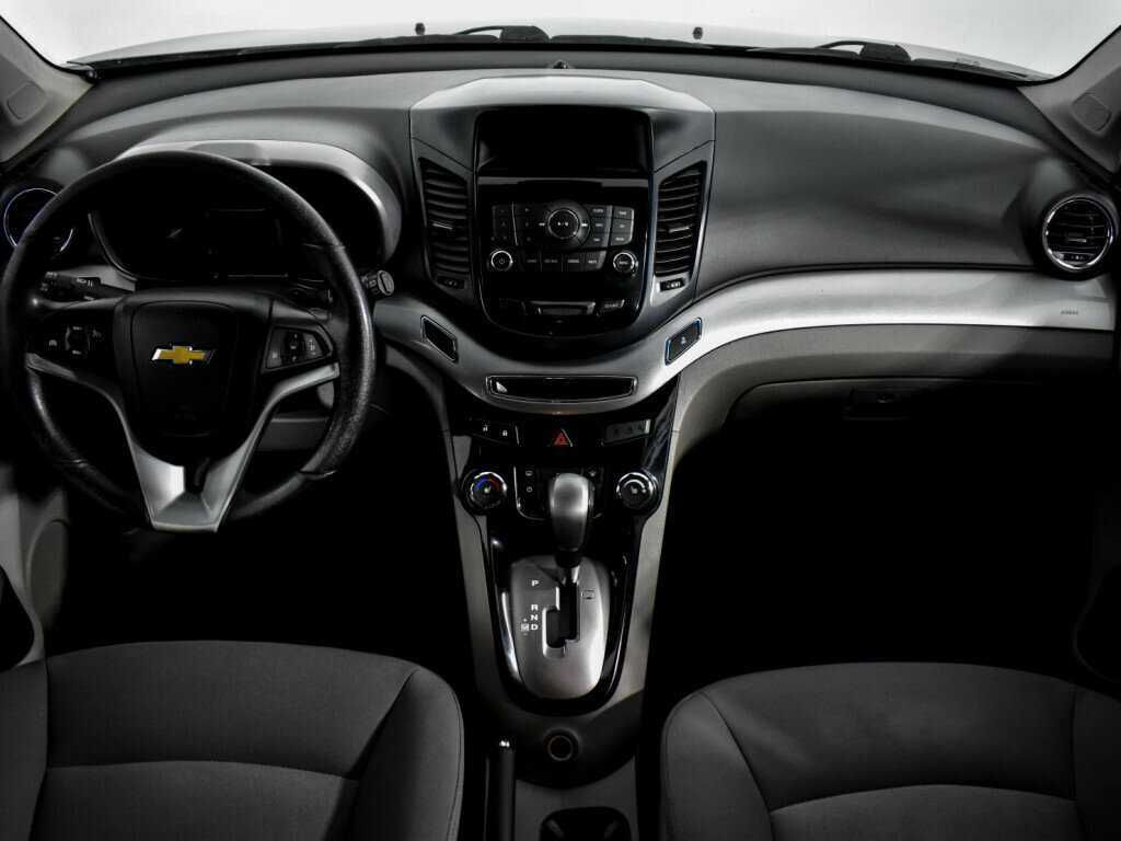 Купить Chevrolet Orlando с пробегом. Фото: #14