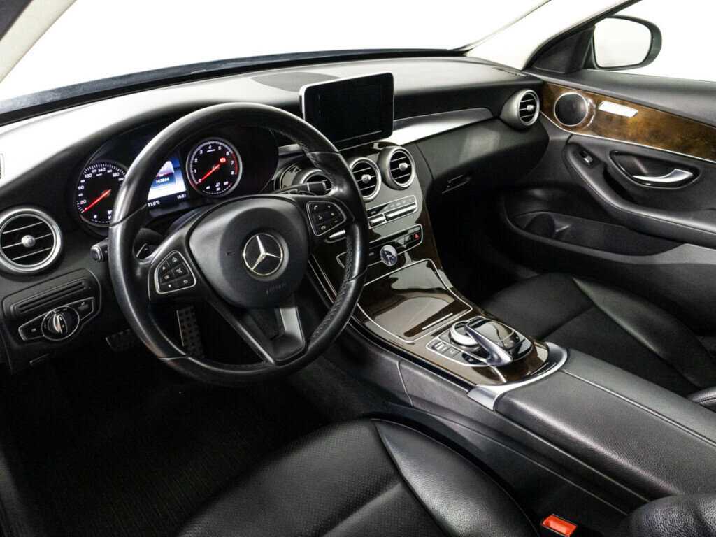Купить Mercedes-Benz C-Класс с пробегом. Фото: #10