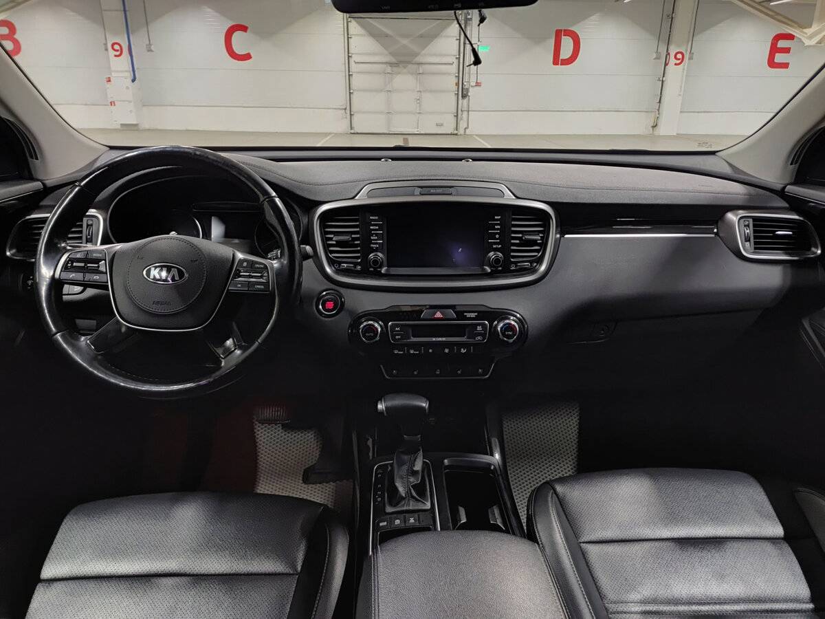 Купить Kia Sorento с пробегом. Фото: #13