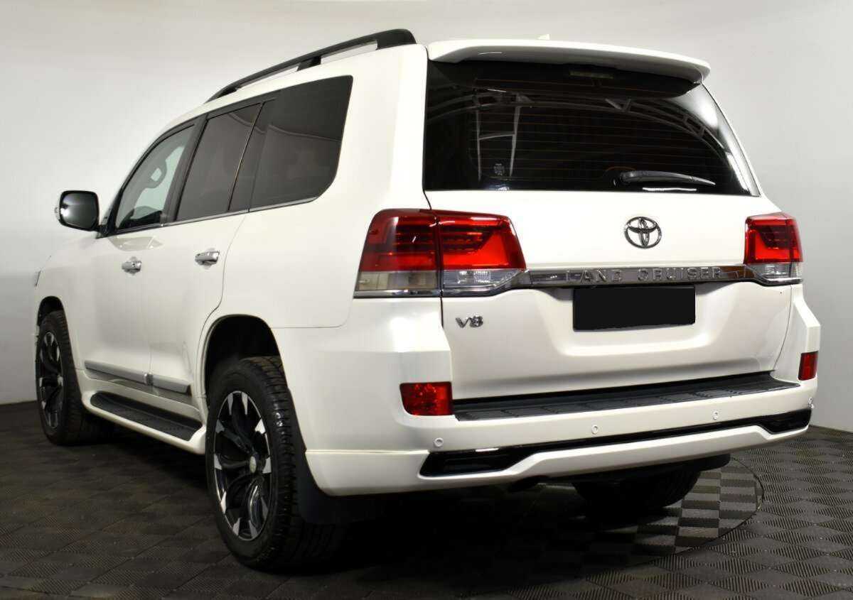 Купить Toyota Land Cruiser с пробегом. Фото: #5