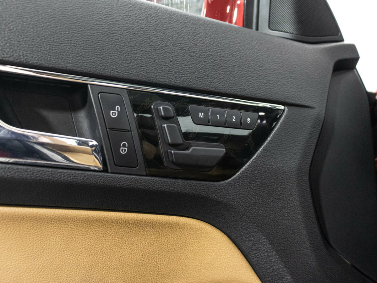 Купить Mercedes-Benz E-Класс с пробегом. Фото: #17