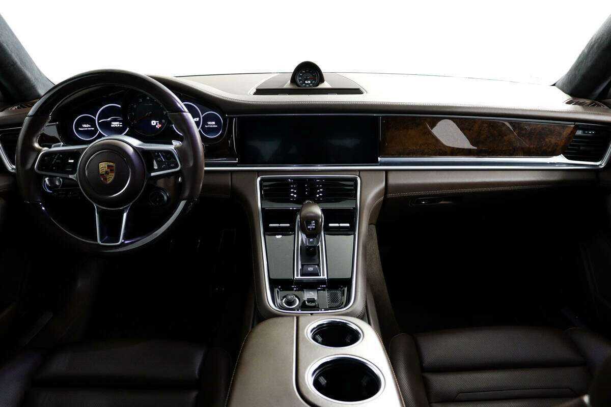 Купить Porsche Panamera с пробегом. Фото: #10