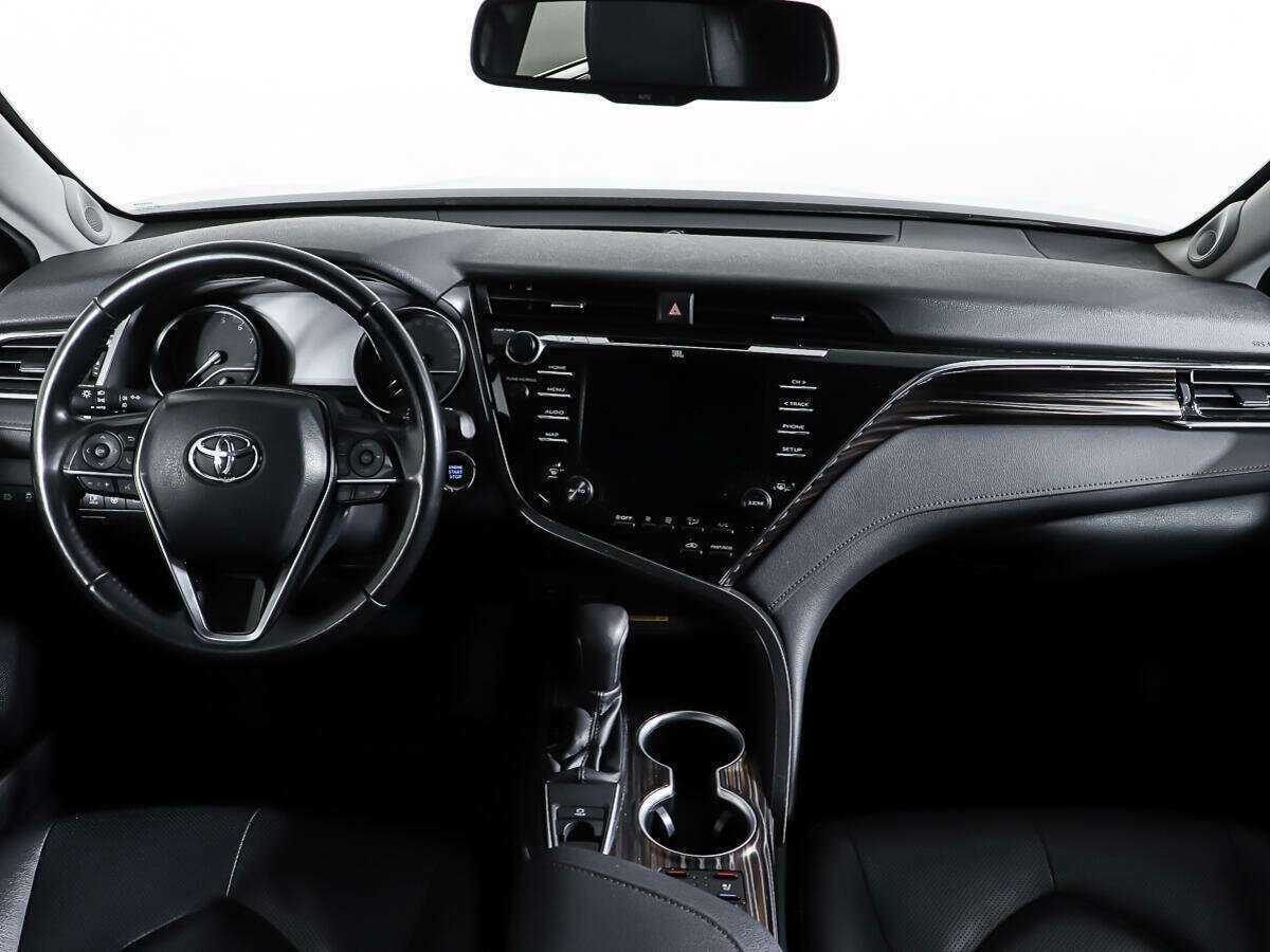 Купить Toyota Camry с пробегом. Фото: #10