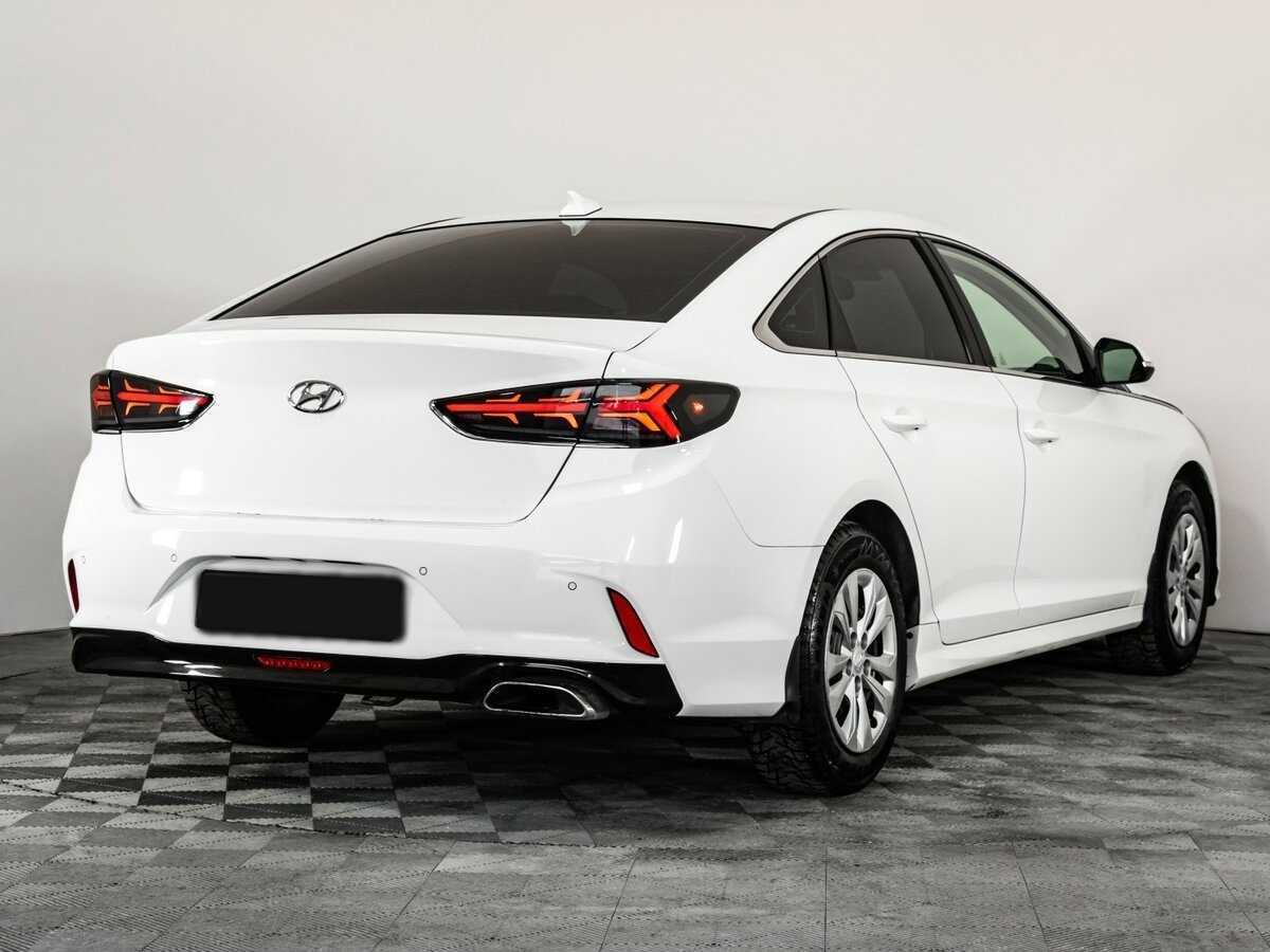 Купить Hyundai Sonata с пробегом. Фото: #4