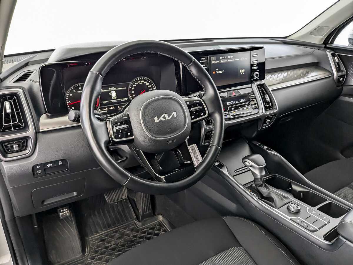 Купить Kia Sorento с пробегом. Фото: #15
