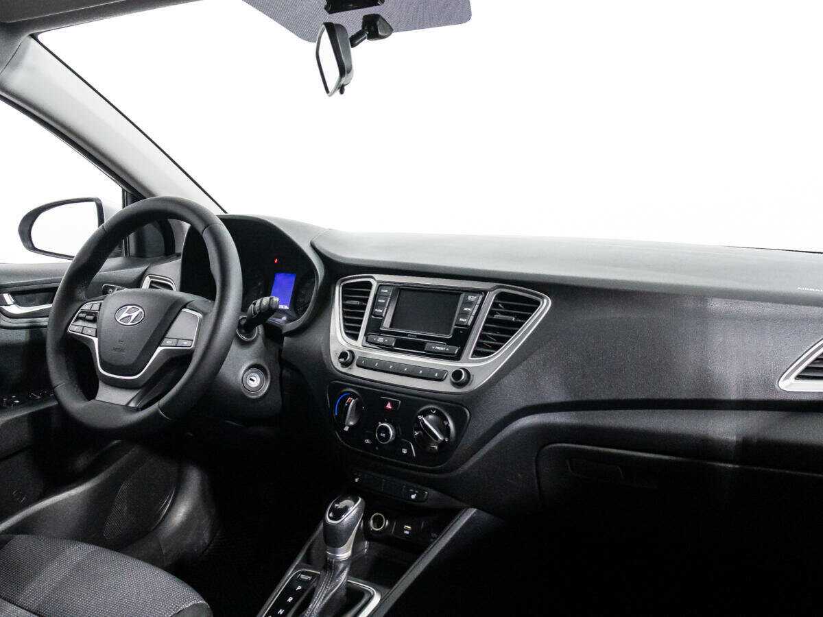 Купить Hyundai Solaris с пробегом. Фото: #8
