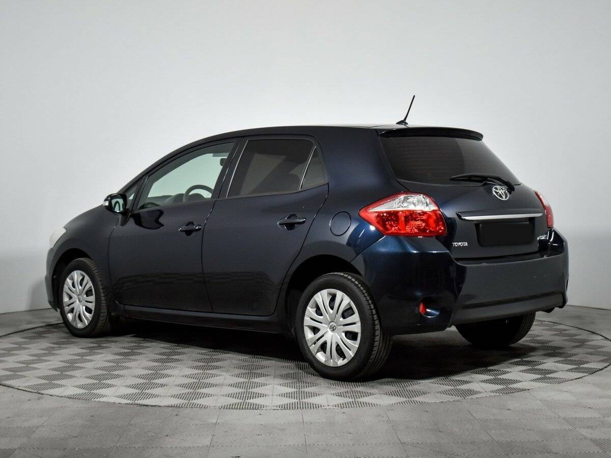 Купить Toyota Auris с пробегом. Фото: #7