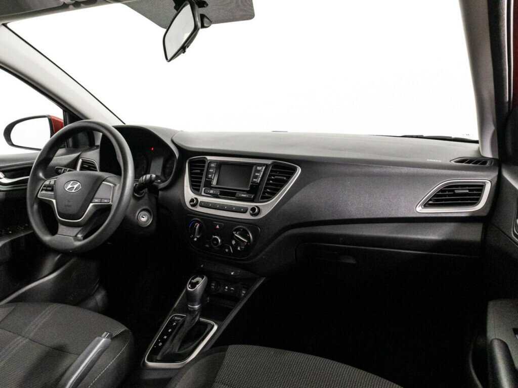 Купить Hyundai Solaris с пробегом. Фото: #8