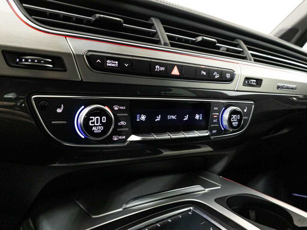 Купить Audi Q7 с пробегом. Фото: #19