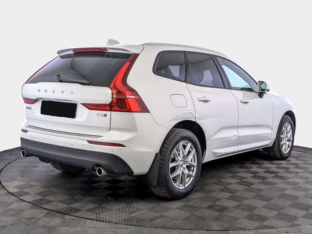 Купить Volvo XC60 с пробегом. Фото: #4