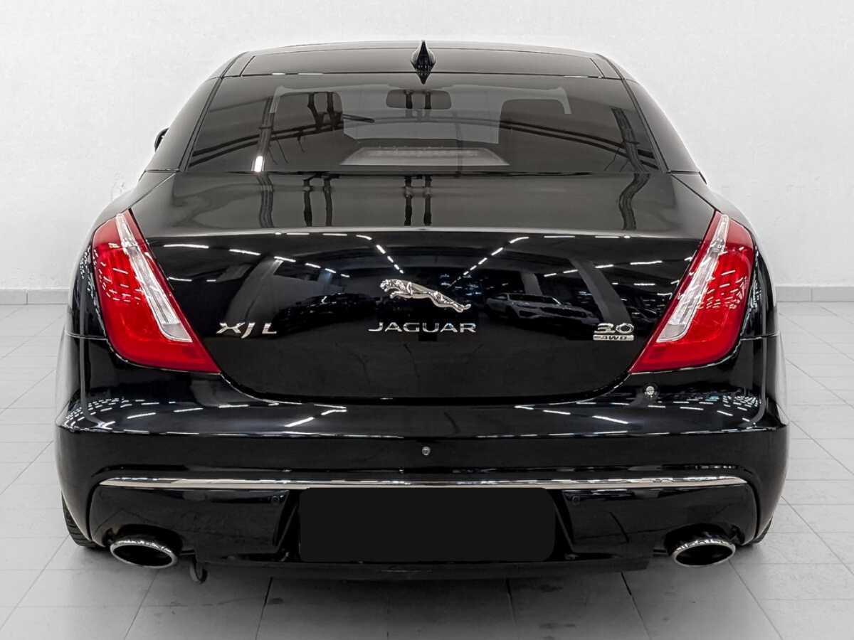 Купить Jaguar XJ с пробегом. Фото: #5
