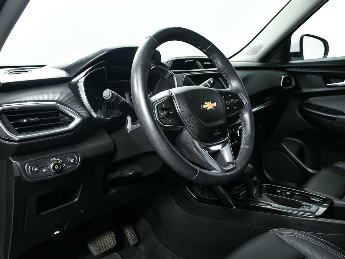 Купить Chevrolet TrailBlazer с пробегом. Фото: #11