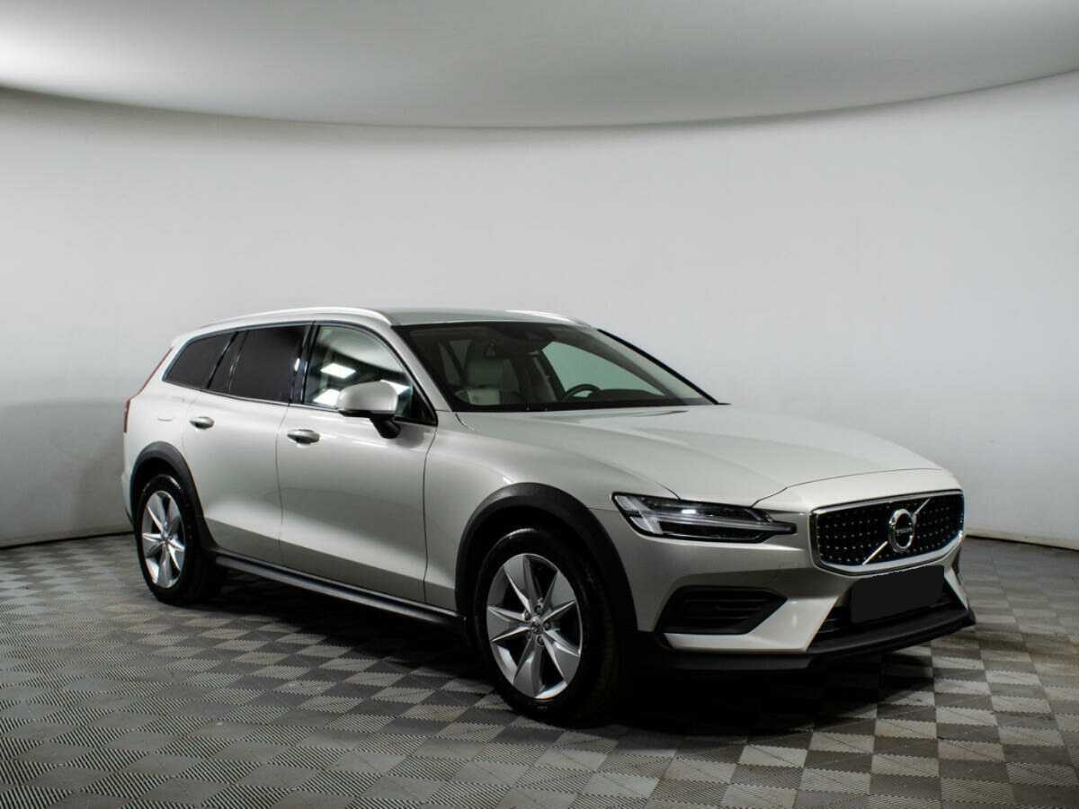 Купить Volvo V60 Cross Country с пробегом. Фото: #2