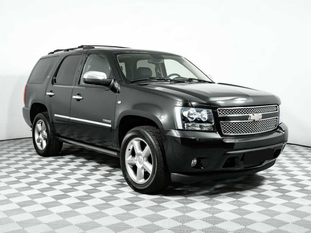 Купить Chevrolet Tahoe с пробегом. Фото: #2