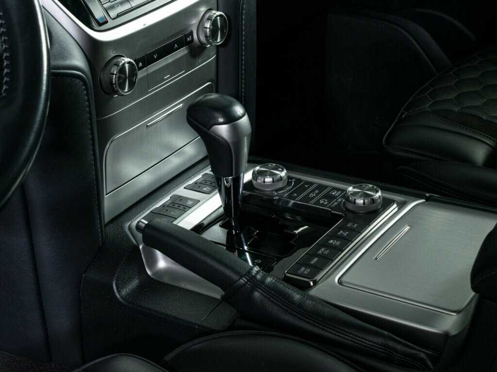 Купить Toyota Land Cruiser с пробегом. Фото: #16