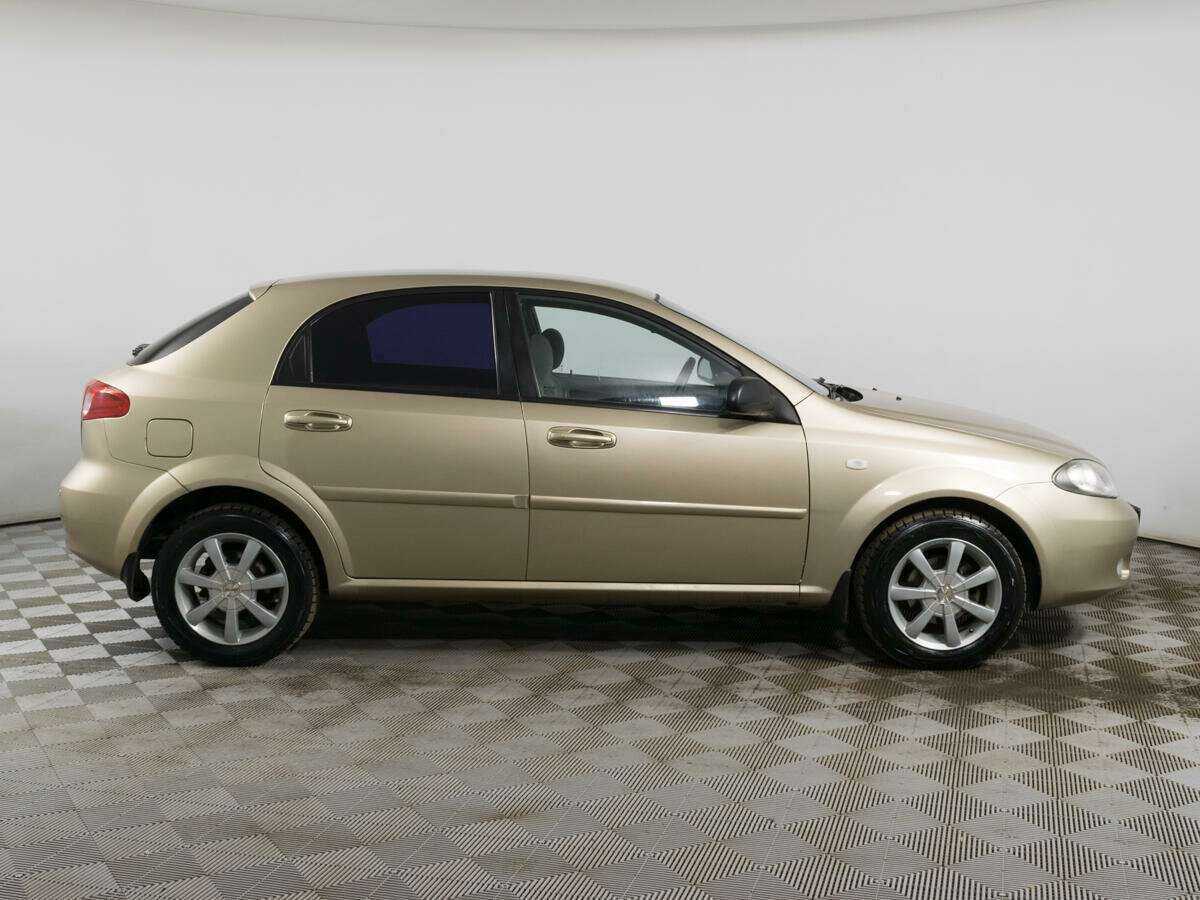 Купить Chevrolet Lacetti с пробегом. Фото: #3