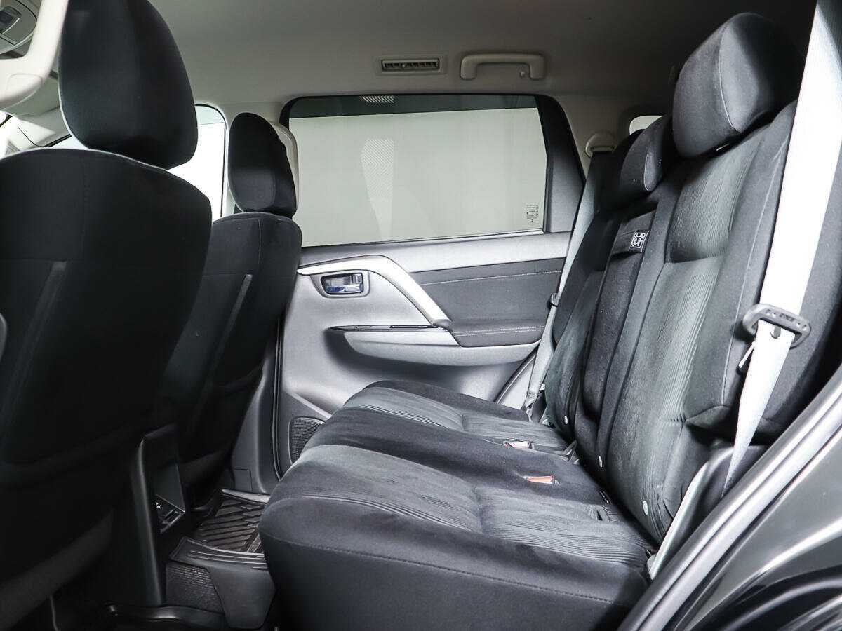Купить Mitsubishi Pajero Sport с пробегом. Фото: #7
