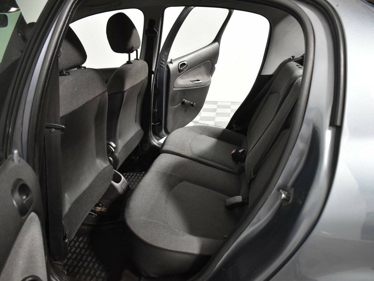 Купить Peugeot 206 с пробегом. Фото: #10