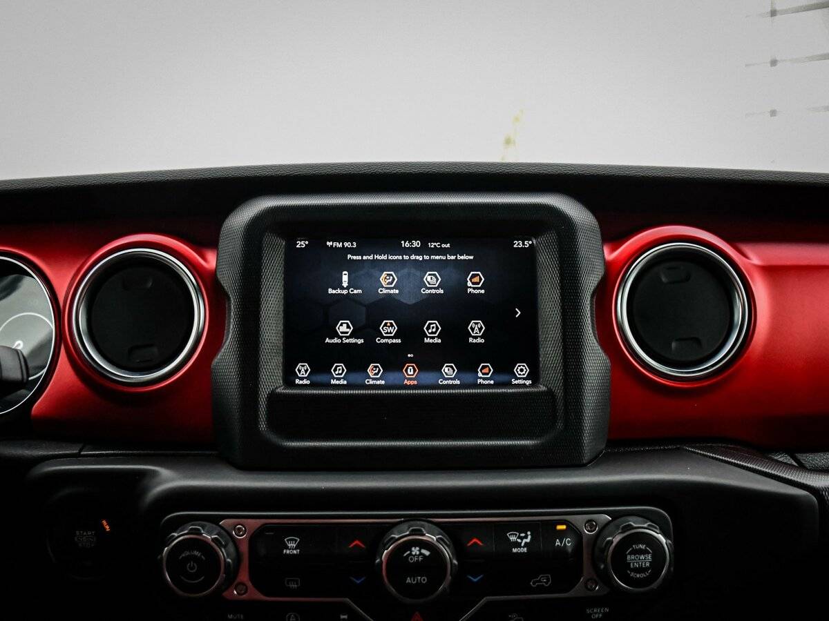 Купить Jeep Wrangler с пробегом. Фото: #16
