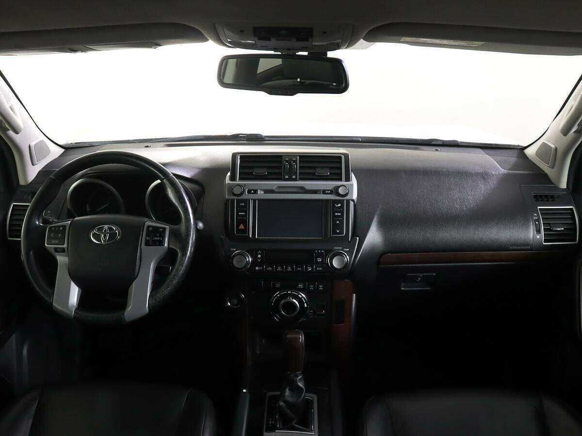 Купить Toyota Land Cruiser Prado с пробегом. Фото: #10