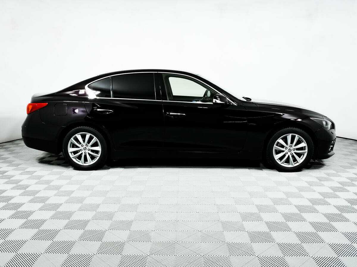 Купить Infiniti Q50 с пробегом. Фото: #3