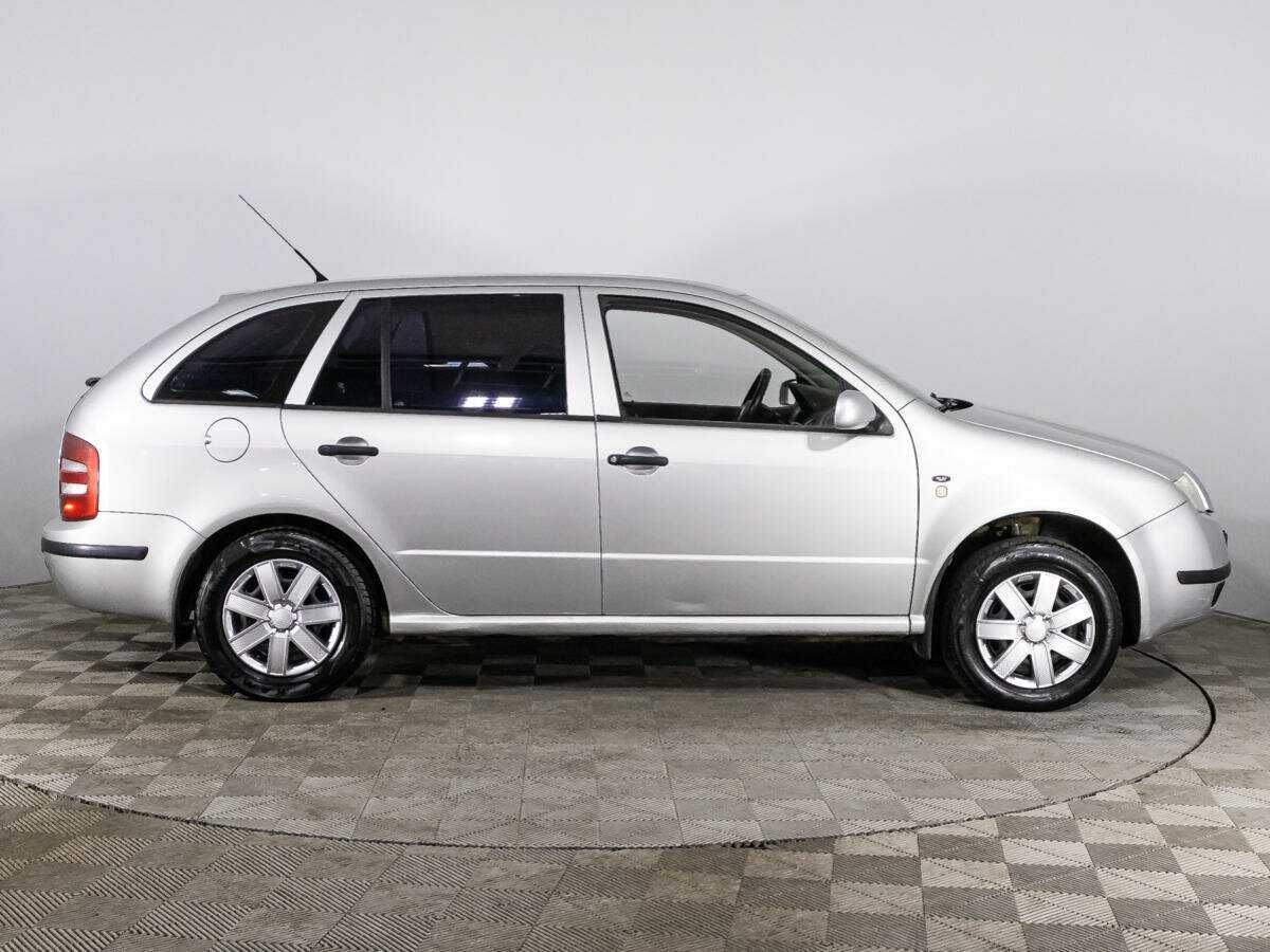 Купить Skoda Fabia с пробегом. Фото: #3