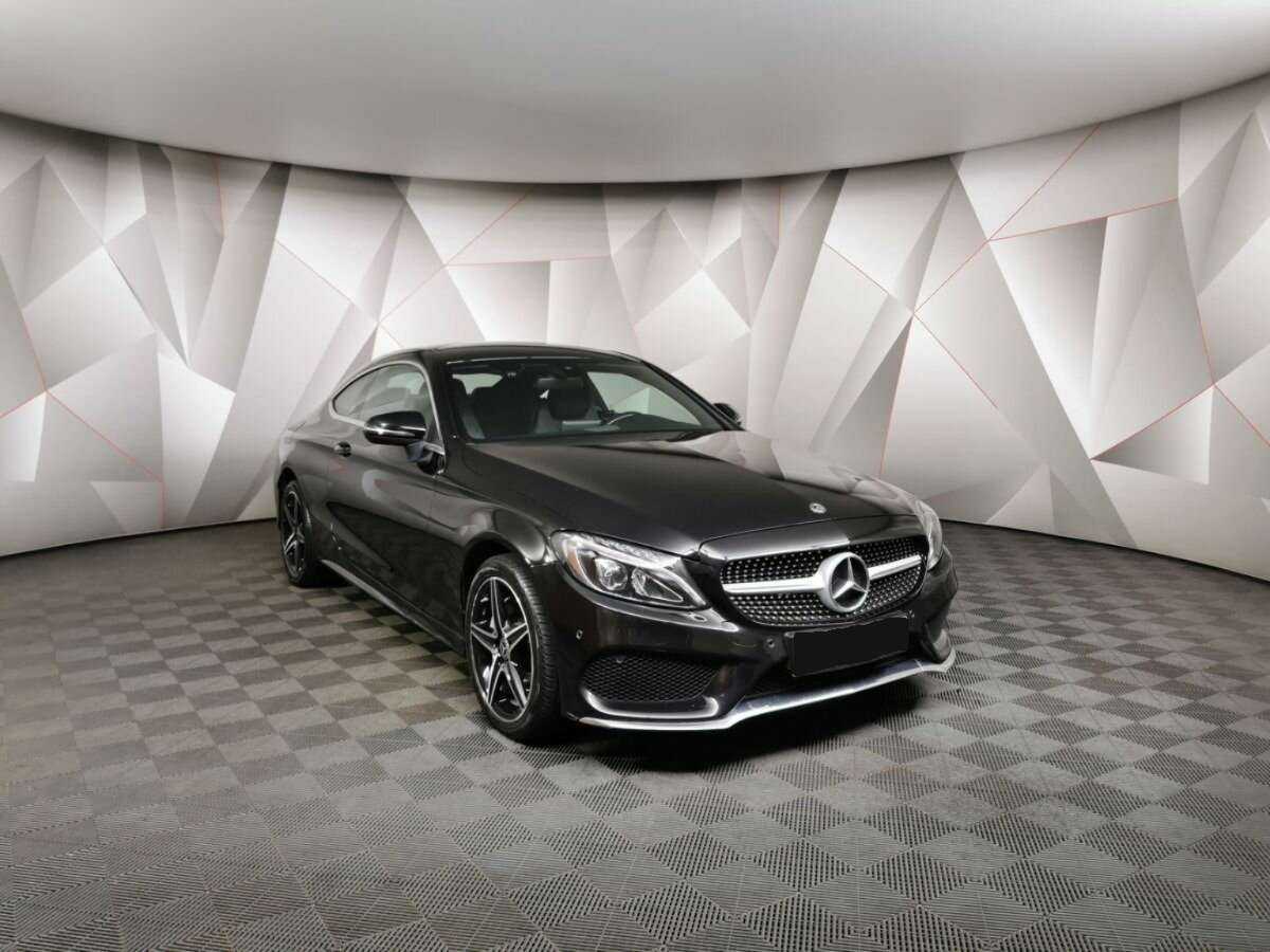 Купить Mercedes-Benz C-Класс с пробегом. Фото: #2