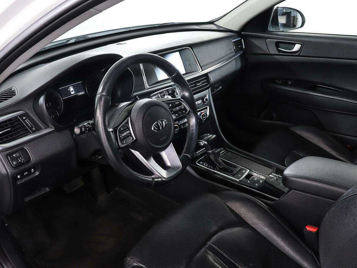 Купить Kia Optima с пробегом. Фото: #12