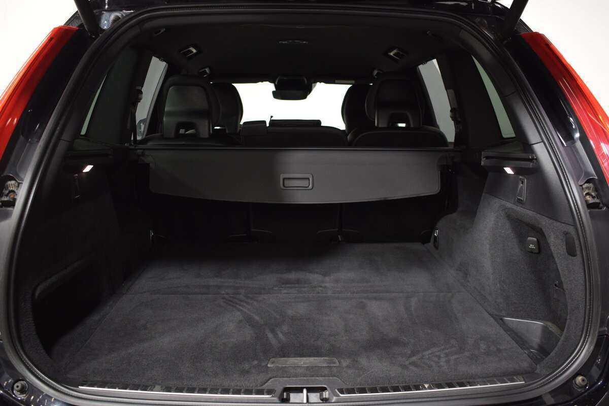 Купить Volvo XC90 с пробегом. Фото: #7