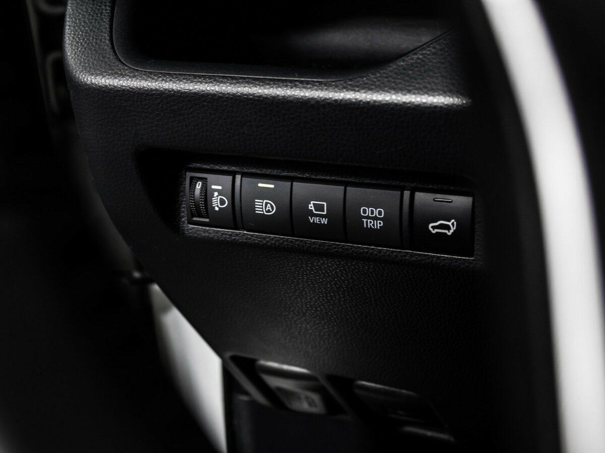 Купить Toyota RAV4 с пробегом. Фото: #16