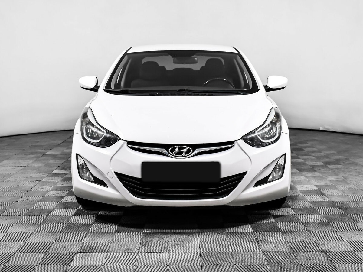 Купить Hyundai Elantra с пробегом. Фото: #1