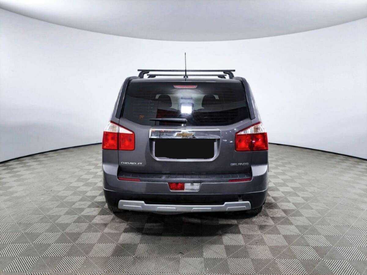 Купить Chevrolet Orlando с пробегом. Фото: #5