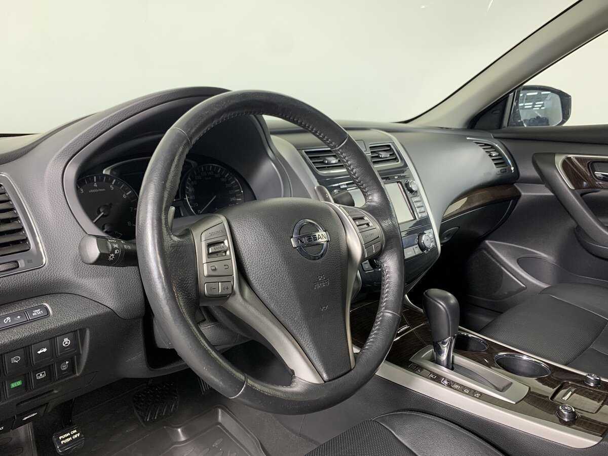 Купить Nissan Teana с пробегом. Фото: #10