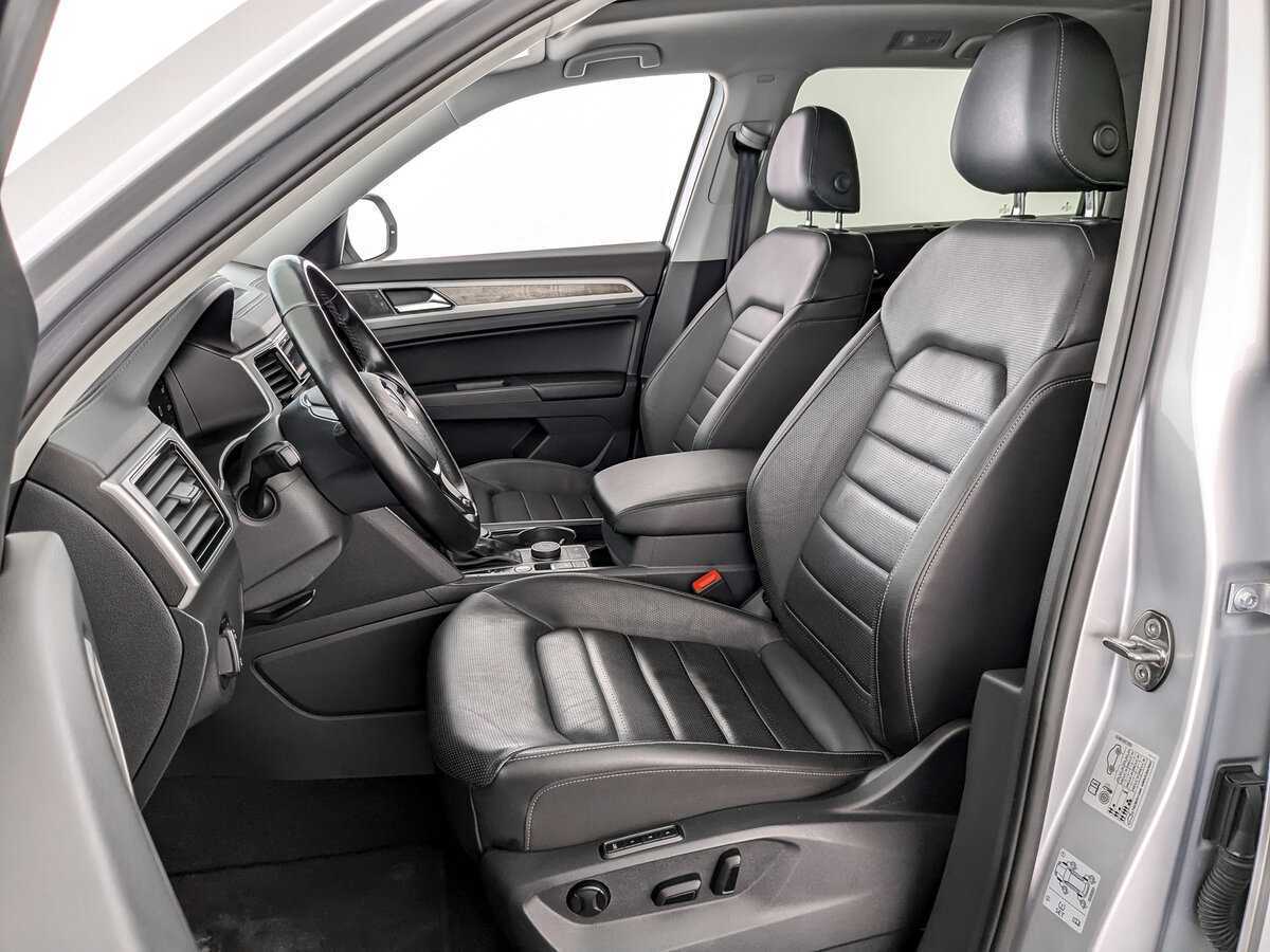Купить Volkswagen Teramont с пробегом. Фото: #15