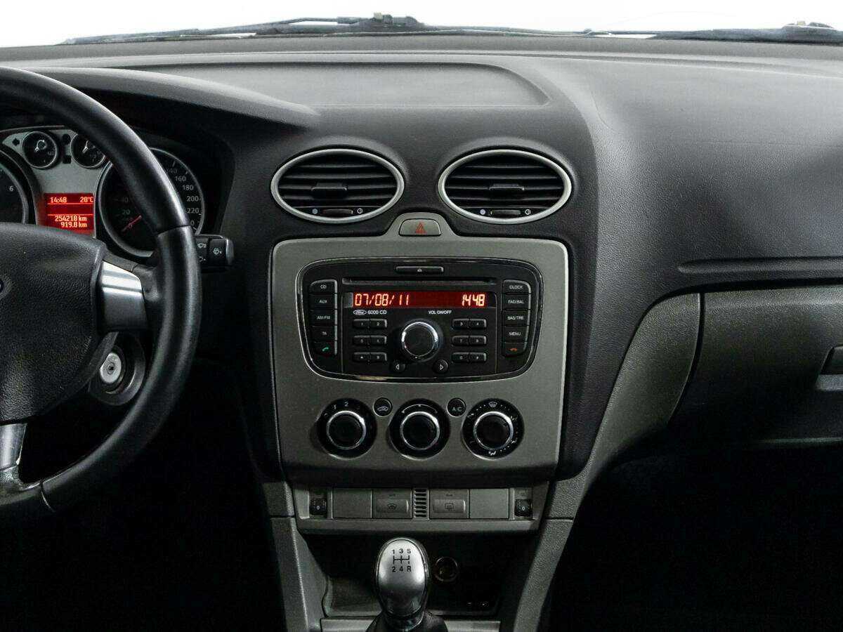 Купить Ford Focus с пробегом. Фото: #13