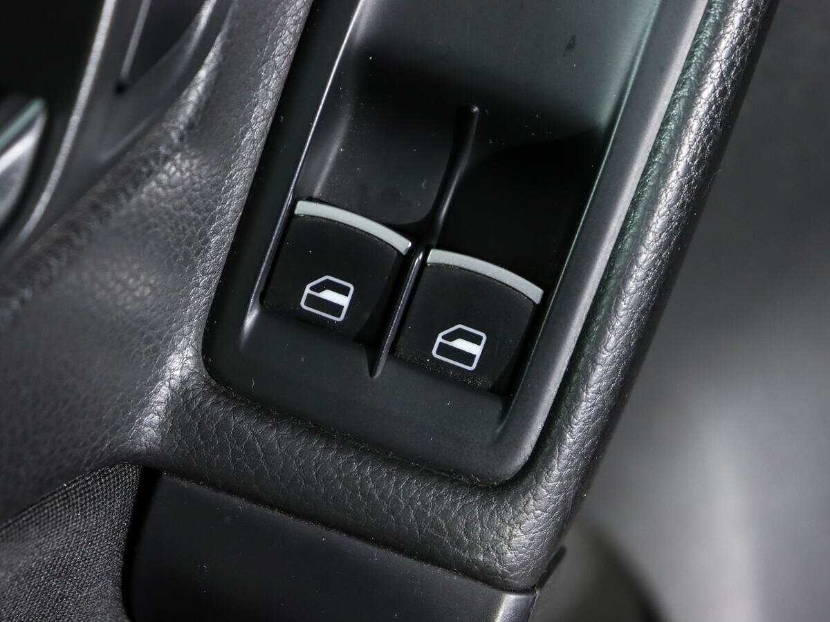 Купить Volkswagen Golf GTI с пробегом. Фото: #15