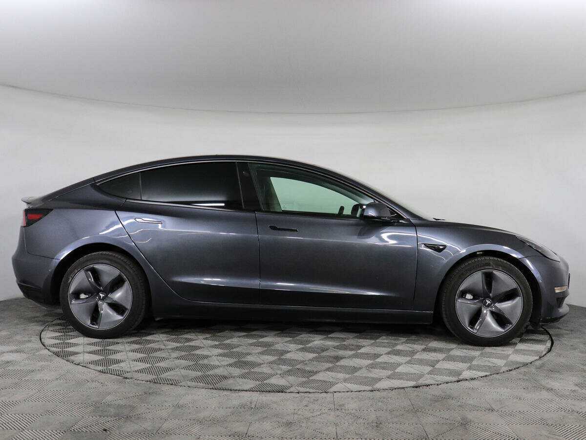 Купить Tesla Model 3 с пробегом. Фото: #3