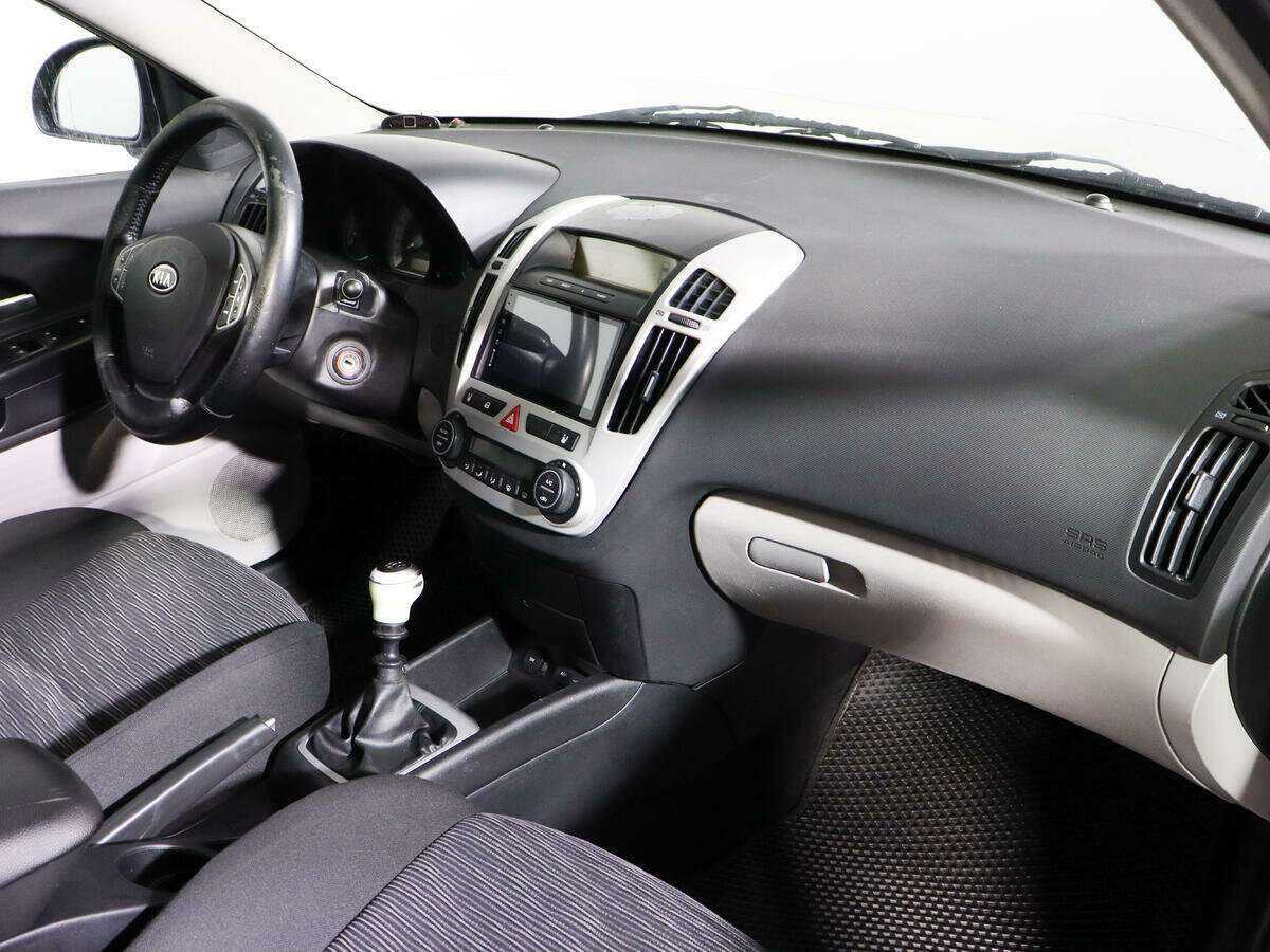 Купить Kia Ceed с пробегом. Фото: #6