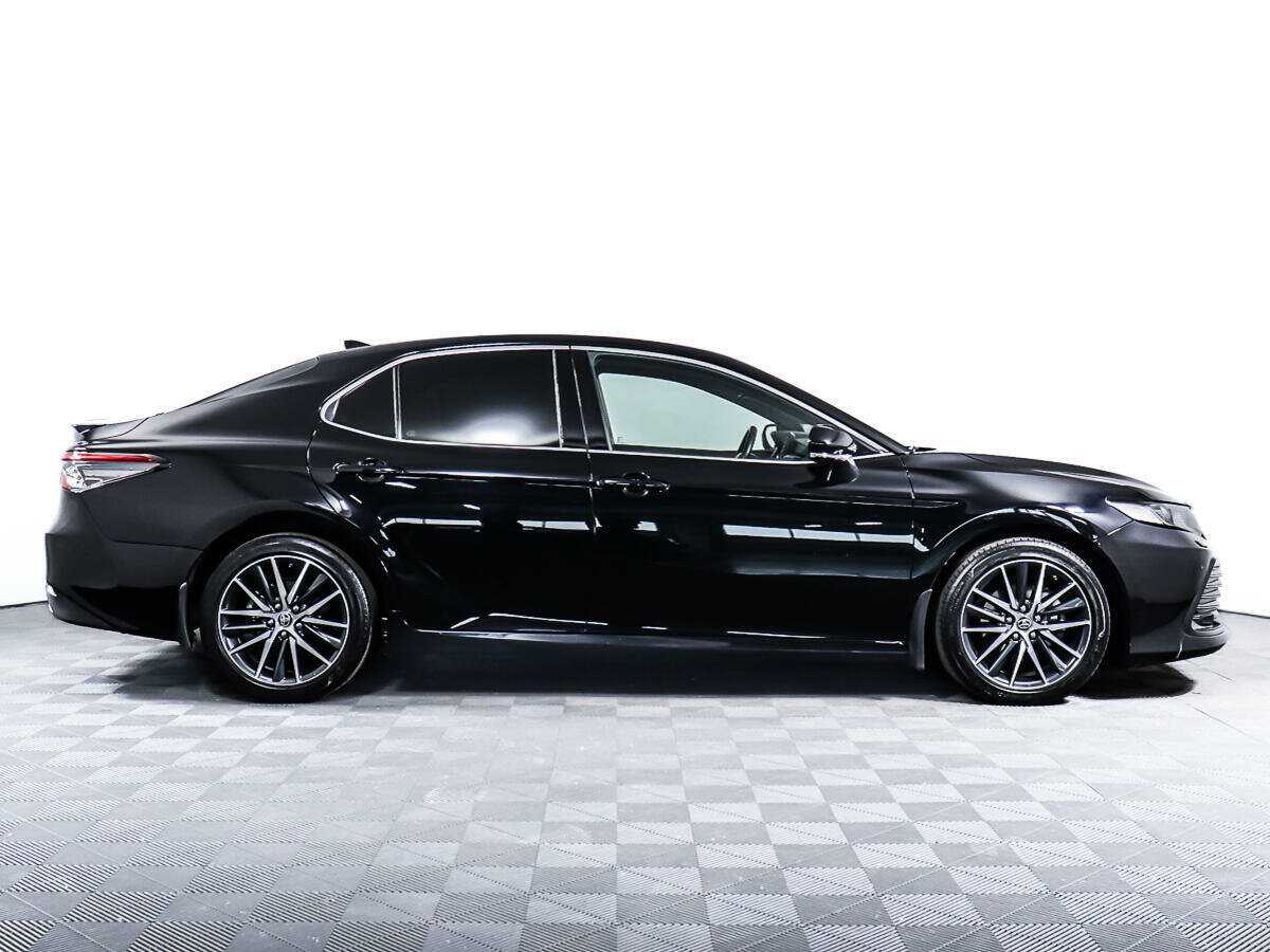 Купить Toyota Camry с пробегом. Фото: #2