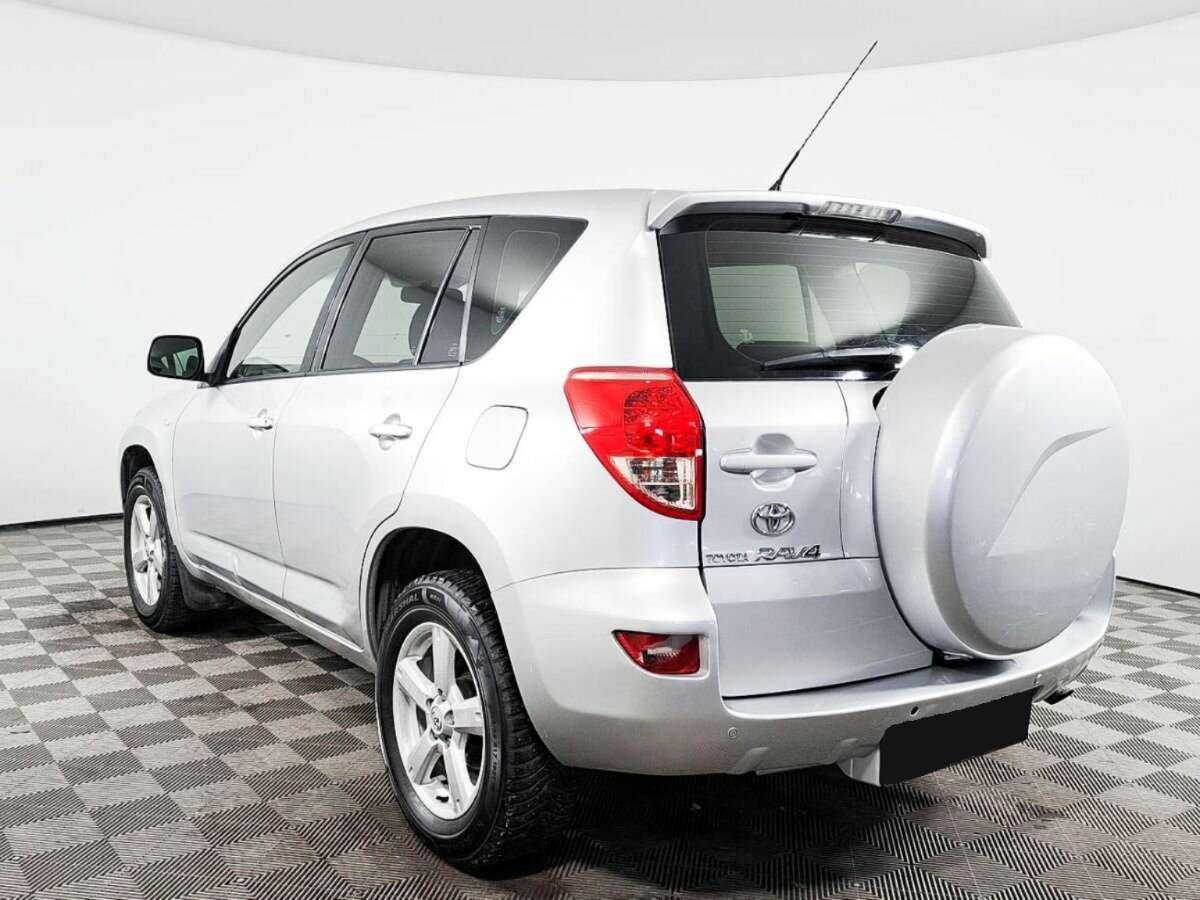 Купить Toyota RAV4 с пробегом. Фото: #6