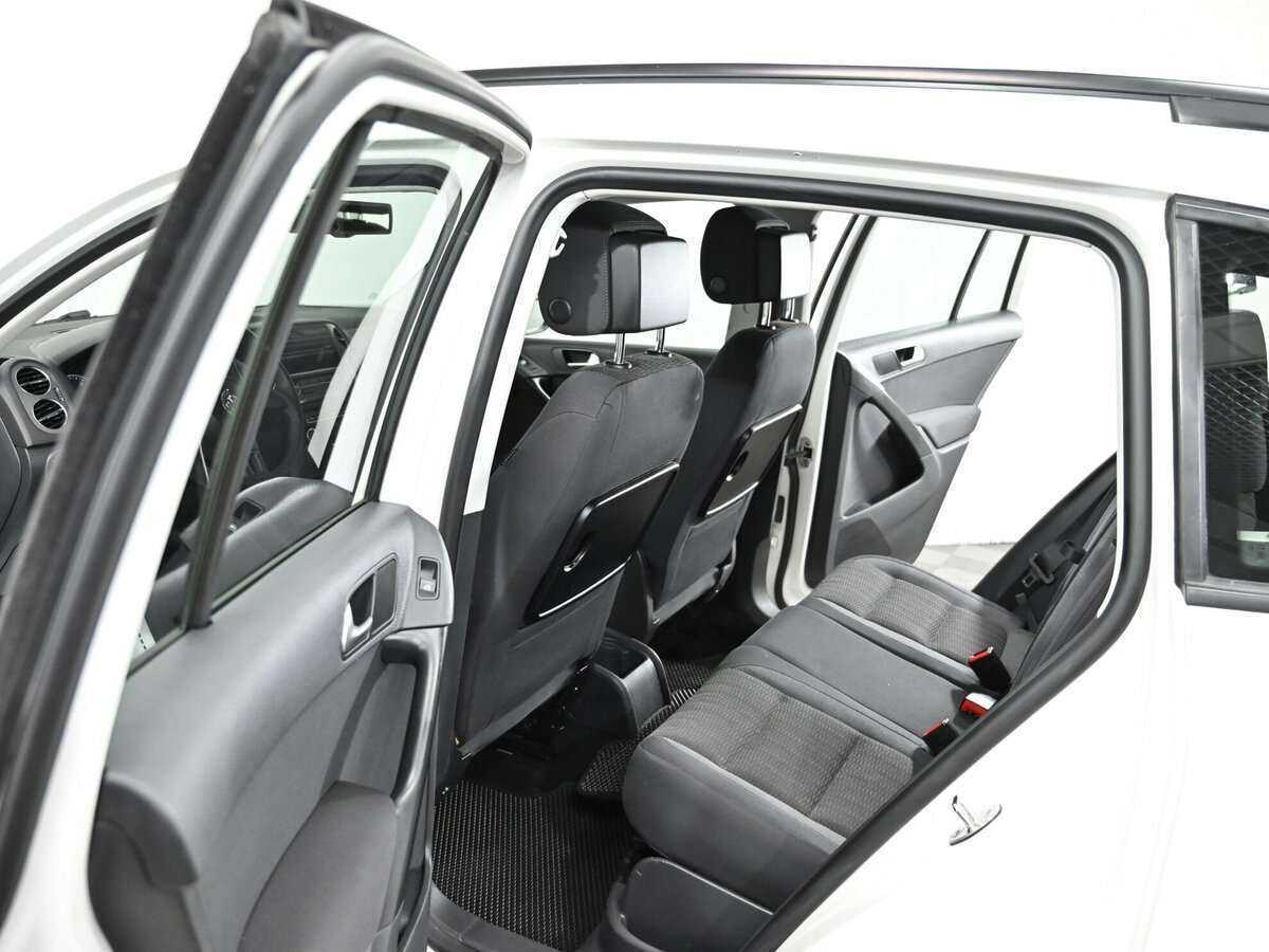 Купить Volkswagen Tiguan с пробегом. Фото: #10