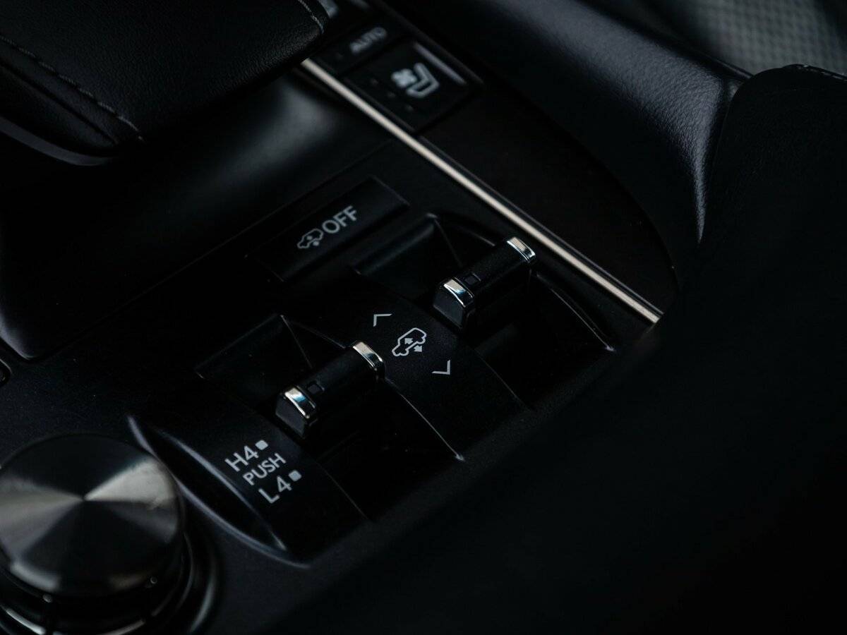 Купить Lexus LX с пробегом. Фото: #23
