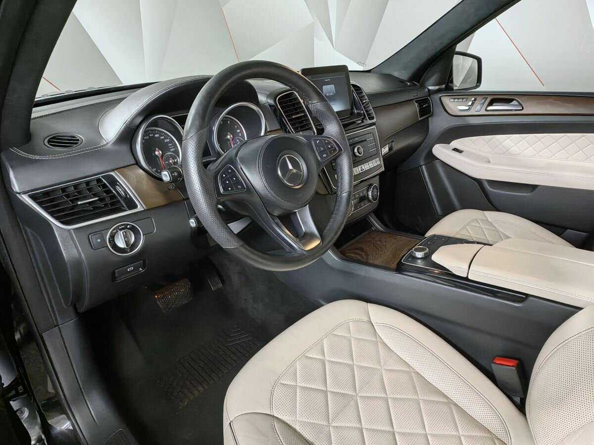 Купить Mercedes-Benz GLS с пробегом. Фото: #13