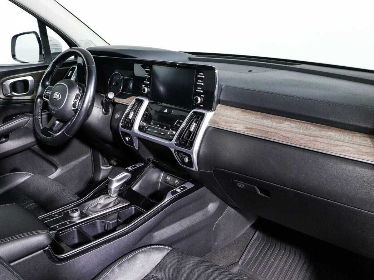 Купить Kia Sorento с пробегом. Фото: #8