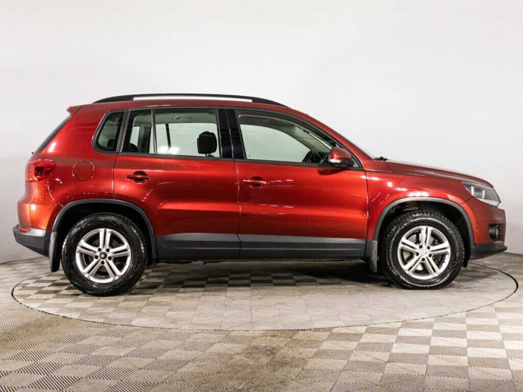 Купить Volkswagen Tiguan с пробегом. Фото: #3
