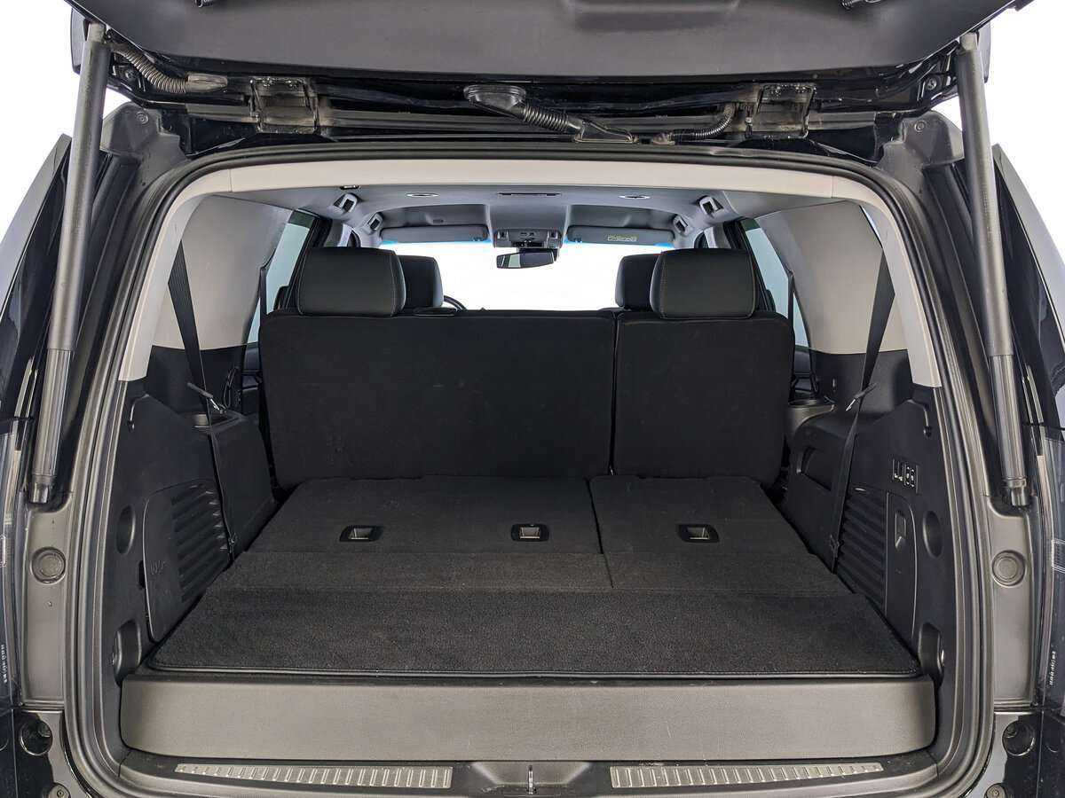 Купить Chevrolet Tahoe с пробегом. Фото: #9